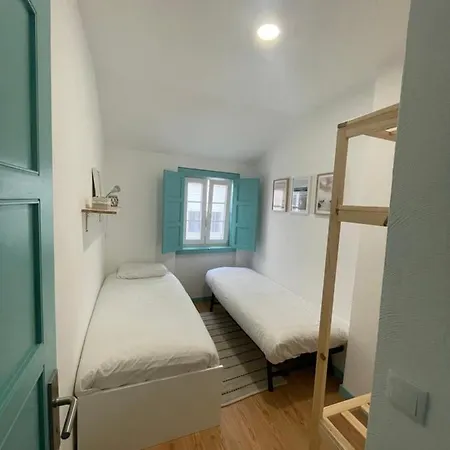 Casa Dos Palecos * Nazare