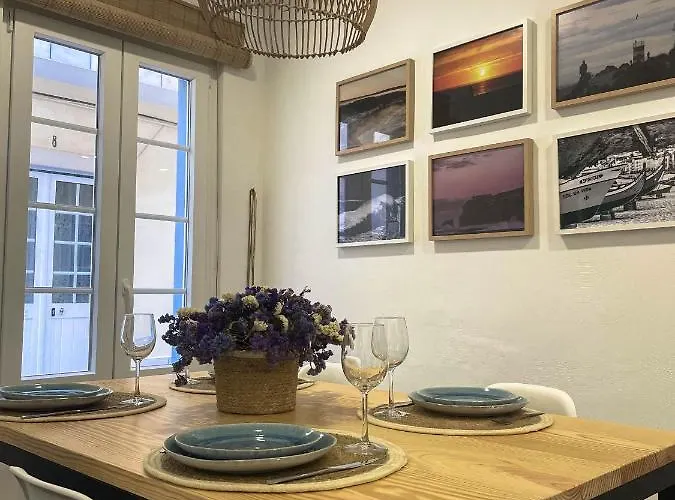 Casa Dos Palecos 度假居 *